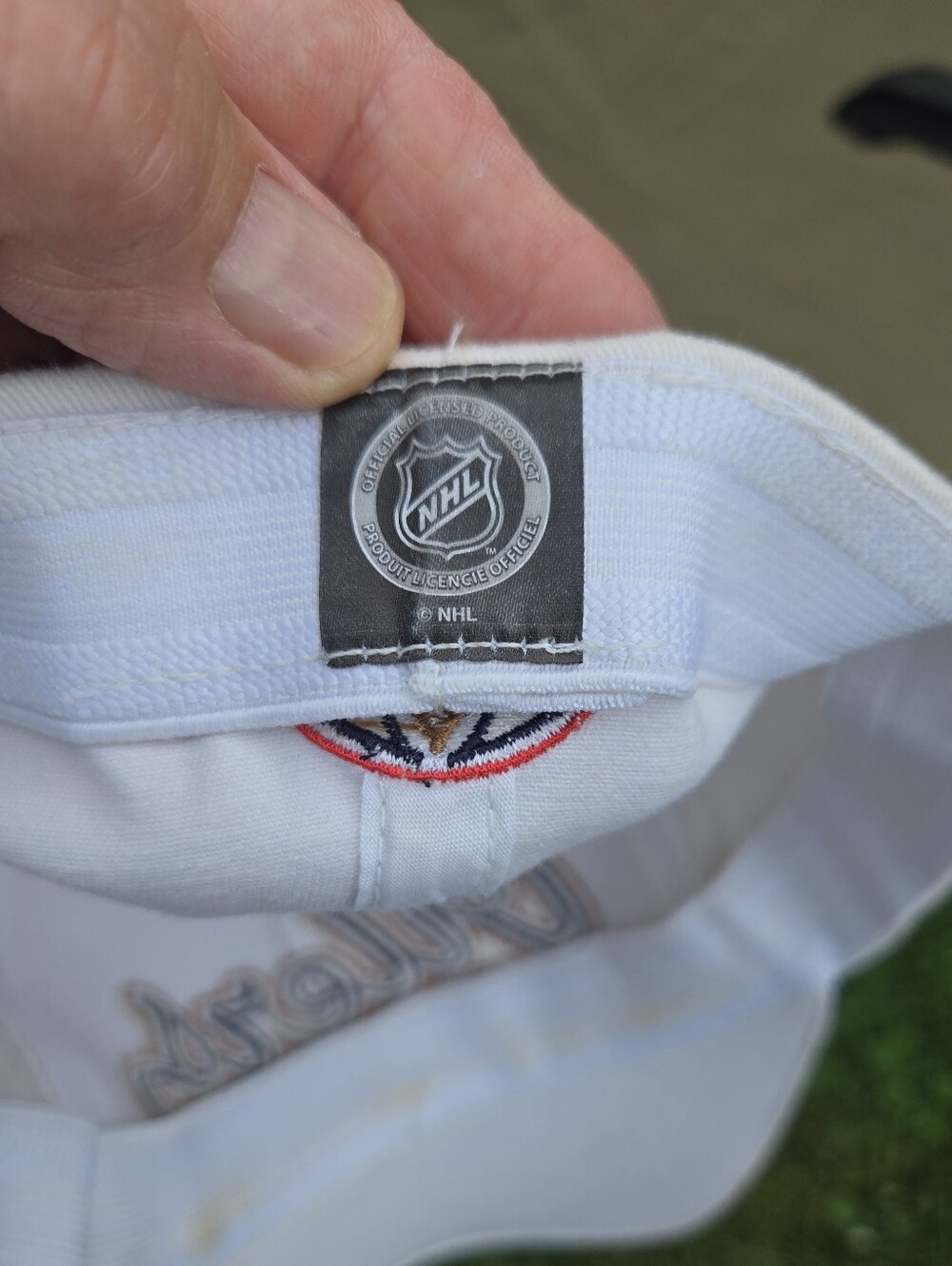 Edmonton Oilers White Script Baseball Cap - Picture 7 of 7